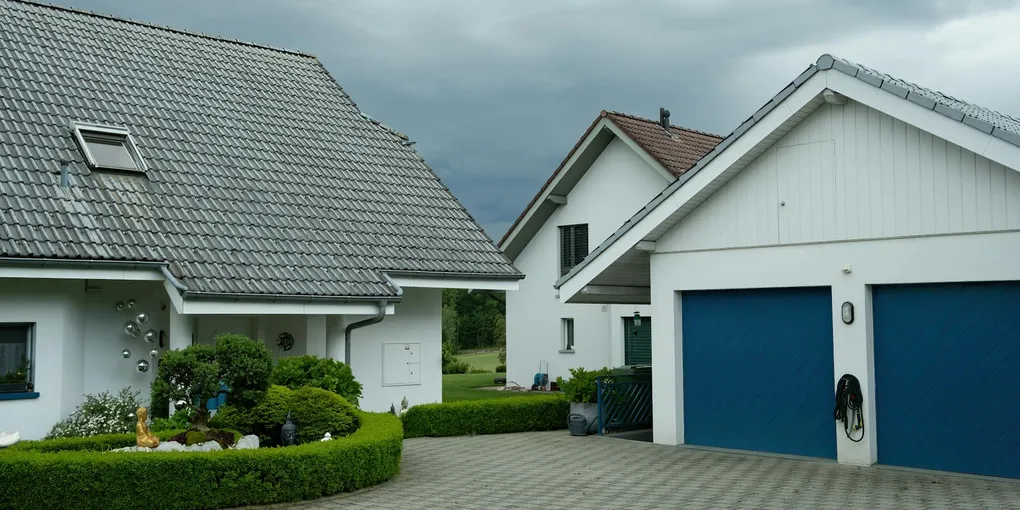 Driveway Repair Cost 2026: $100–$2,000 by Damage Type