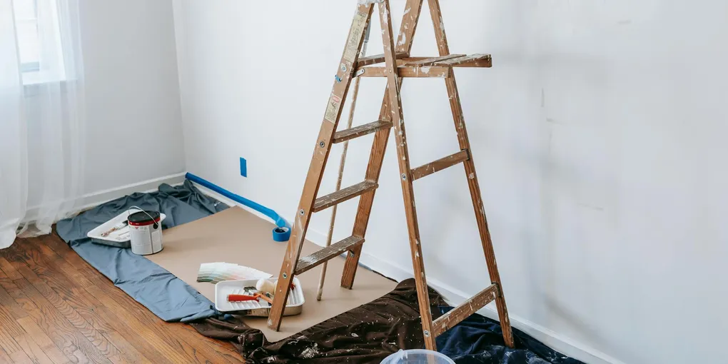Hardwood Floor Installation Cost 2026: $4–$12/sq ft Installed