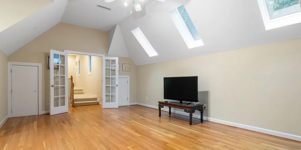 How to Fix a Broken Attic Fan: Step-by-Step Guide