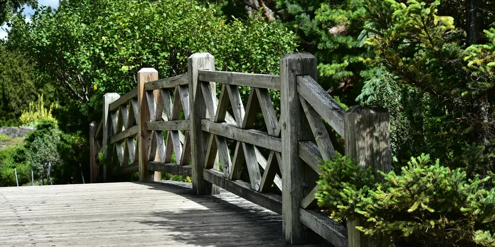 How to Fix a Broken Deck Railing Post: Step-by-Step Guide