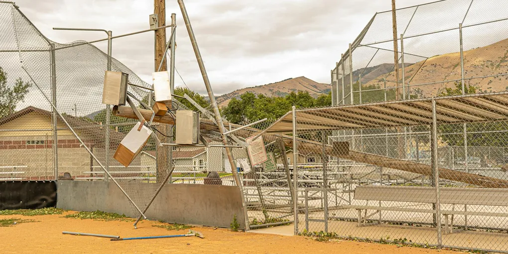 How to Fix a Broken Fence Rail: Step-by-Step Guide
