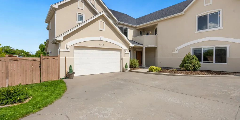 How to Fix a Broken Garage Door Bottom Seal: Step-by-Step Guide
