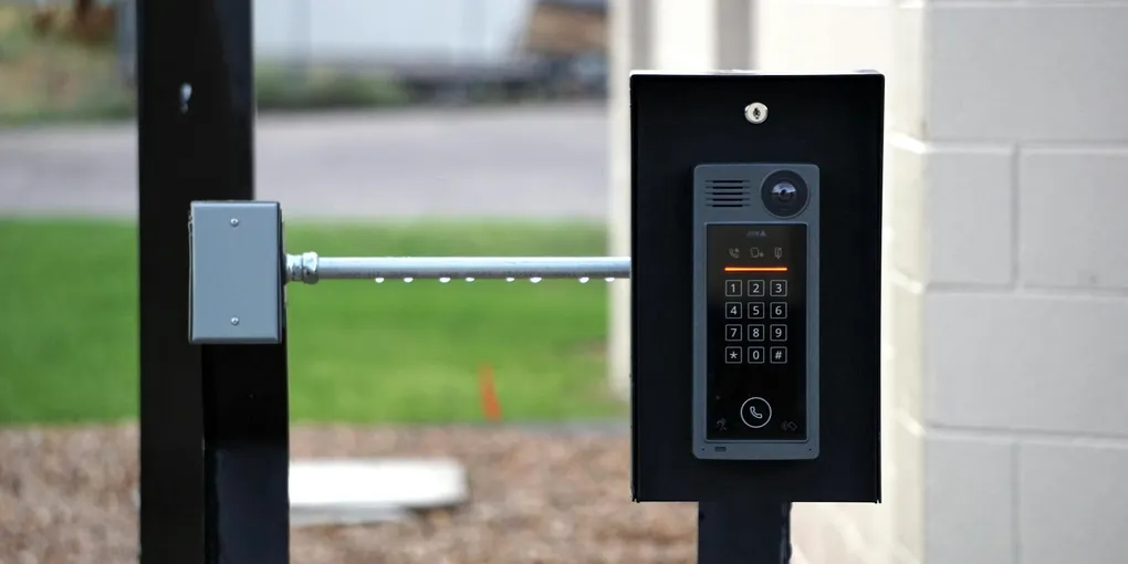 How to Fix a Broken Garage Door Keypad: Step-by-Step Guide