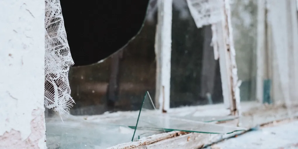 How to Fix a Broken Interior Window Sill: Step-by-Step Guide
