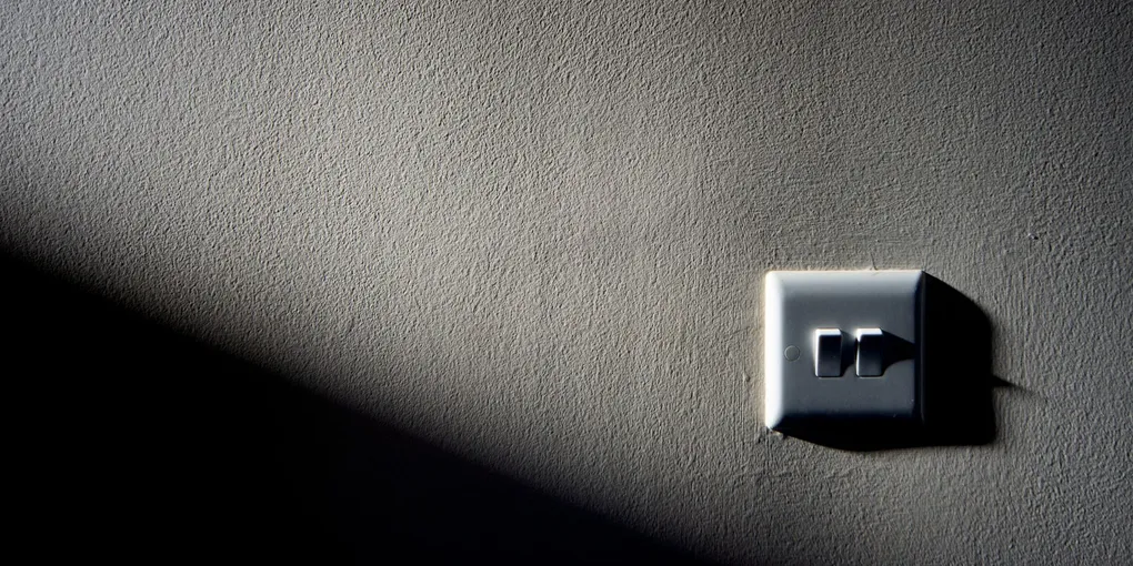 How to Fix a Broken Light Switch