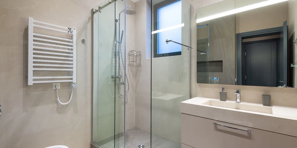 How to Fix a Broken Shower Glass Door Seal: Step-by-Step Guide