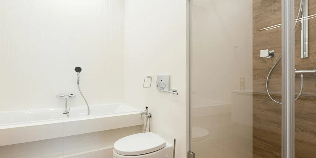 How to Fix a Clogged Toilet: Plunger, Auger, and When to Call a Plumber (2026)