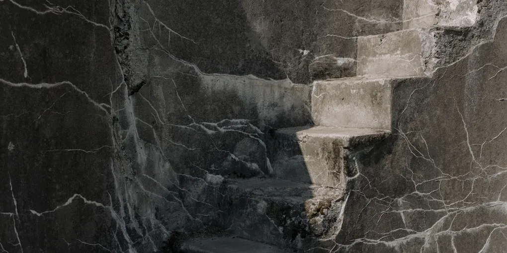 How to Fix a Cracked Concrete Birdbath: Step-by-Step Guide