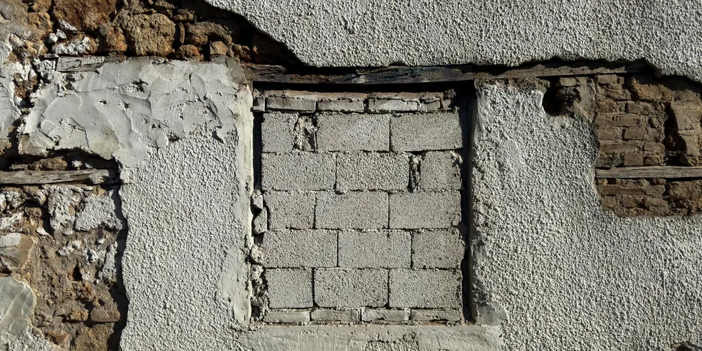 How to Fix a Cracked Concrete Block Wall: Step-by-Step Guide