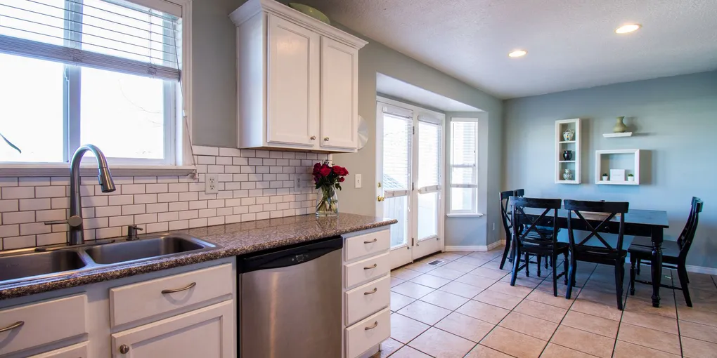 How to Fix a Cracked Grout in Kitchen Backsplash: Step-by-Step Guide