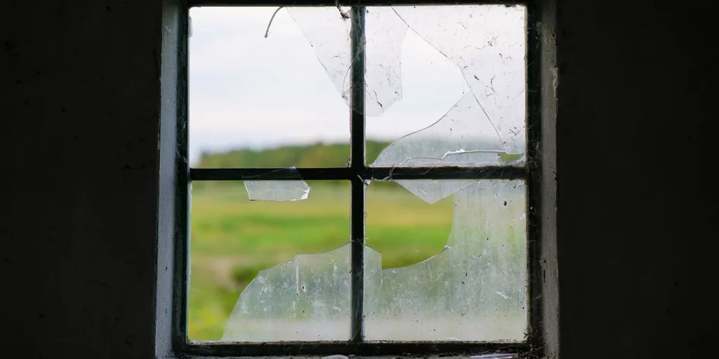 How to Fix a Cracked Vinyl Window Frame: Step-by-Step Guide