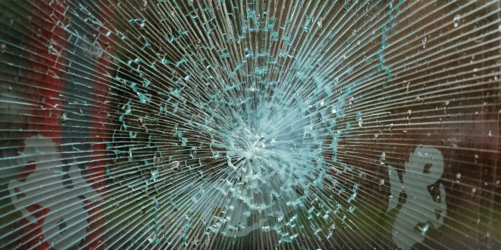 How to Fix a Cracked Window Glazing: Step-by-Step Guide