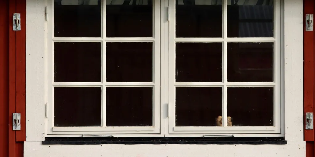 How to Fix a Cracked Window Sash: Step-by-Step Guide