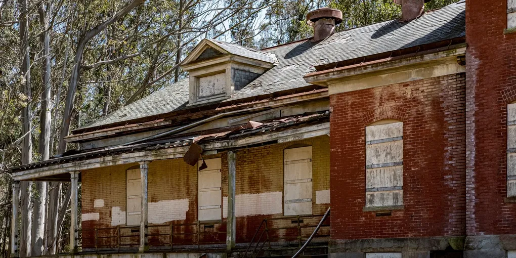 How to Fix a Crumbling Chimney: Tuckpointing, Cap Repair, and Waterproofing