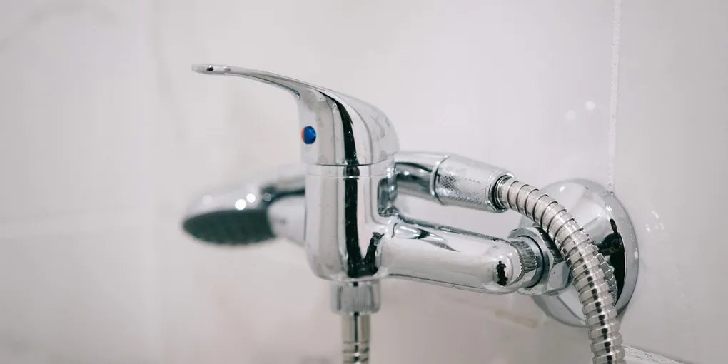 How to Fix a Dripping Showerhead: Step-by-Step Guide