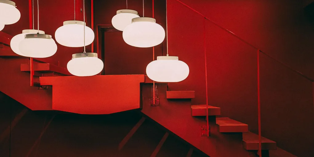 How to Fix a Flickering Ceiling Light: Step-by-Step Guide