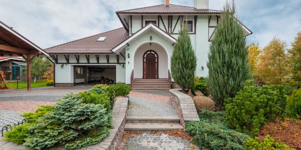 How to Fix a Leaking Roof Valley: Step-by-Step Guide