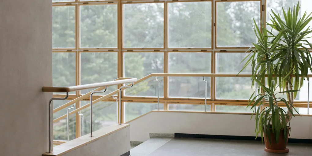 How to Fix a Leaking Window Frame: Step-by-Step Guide