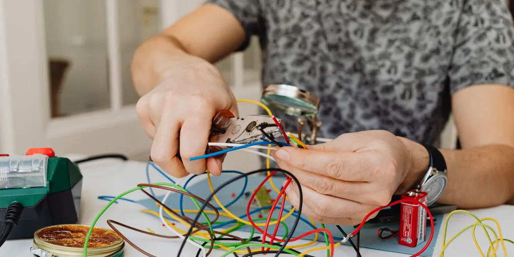 How to Fix a Smoke Detector False Alarm: Reset, Clean, and Replace (2026)