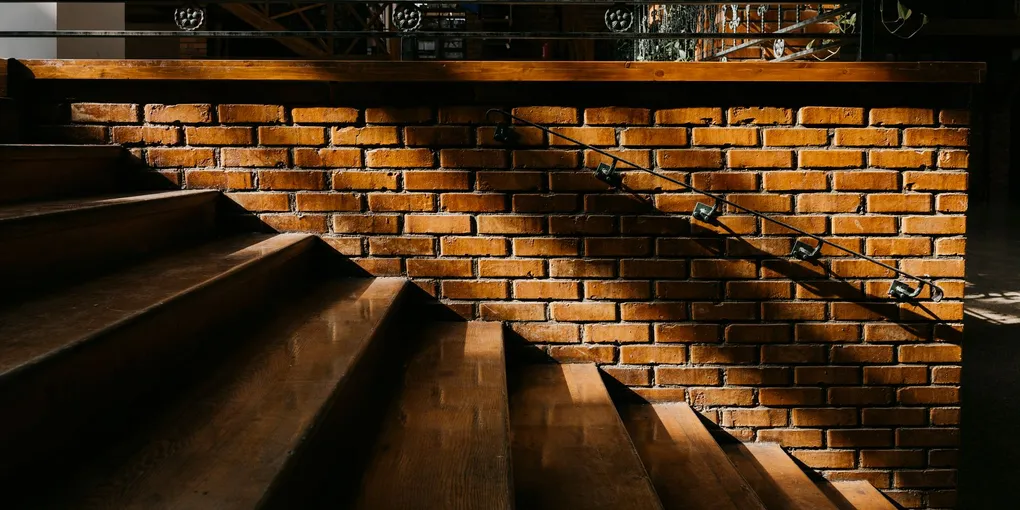 How to Fix a Squeaky Stair Tread: Step-by-Step Guide