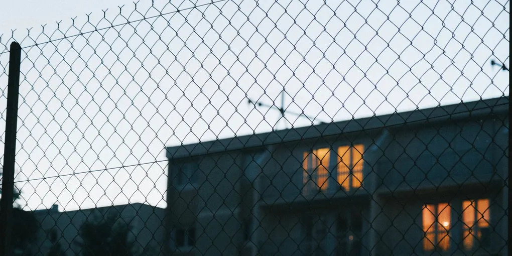 How to Fix a Window Screen: Replace Mesh and Repair Bent Frames (2026)
