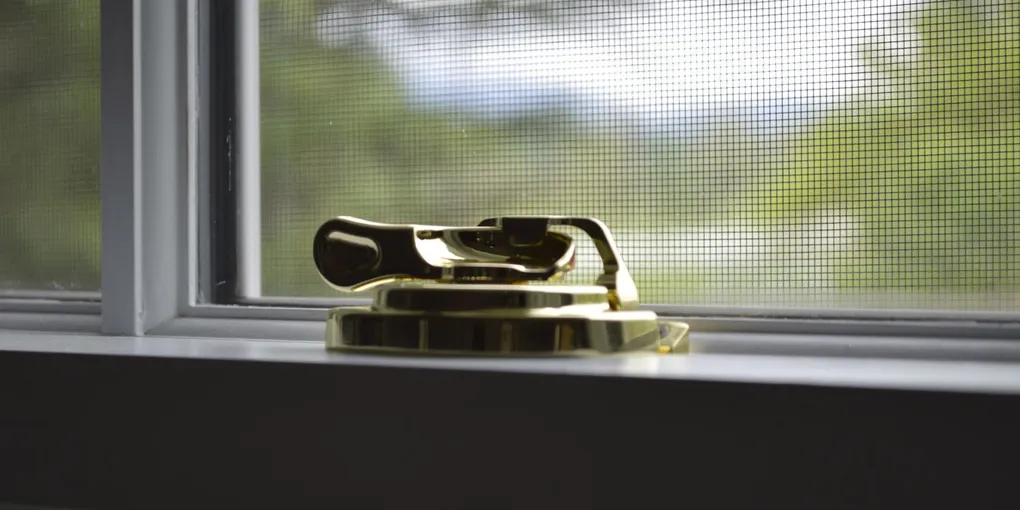 How to Fix a Window That Won't Lock: Sash Lock, Alignment, and Replacement