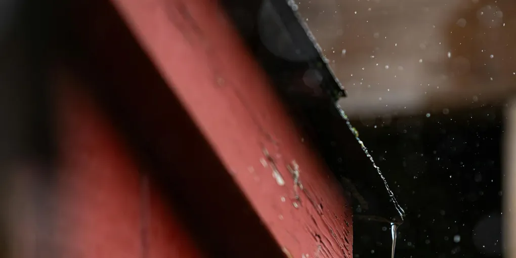 How to Fix Roof Drip Edge: Replace, Resecure, and Seal Properly