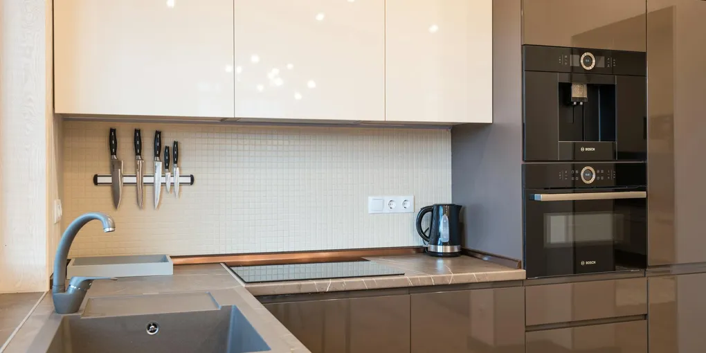 How to Install a Kitchen Faucet: New Installation from Scratch