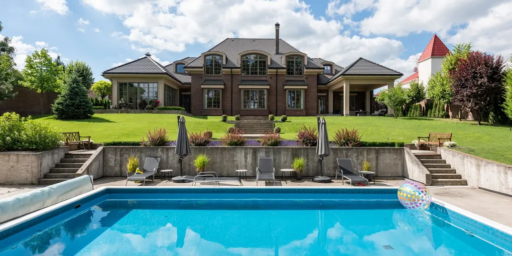 Swimming Pool Installation Cost 2026: $3,500–$130,000 by Type