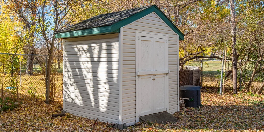 Vinyl Siding Installation Cost 2026: $7,000–$20,000 Installed