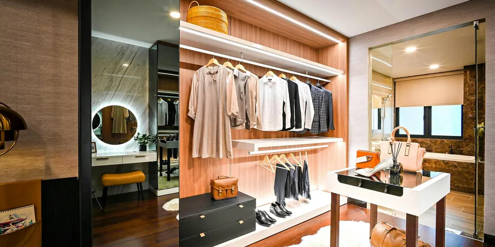Walk-In Closet Cost 2026: $500–$2,500 Modular or Custom